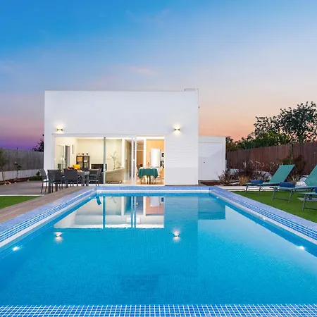 Harmony - Com Piscina, Bbq E Mesa Ping-pong -