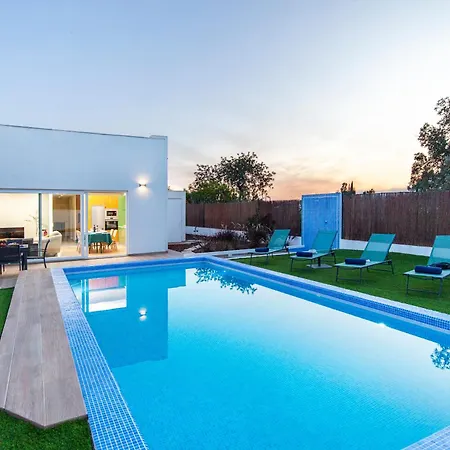 Harmony - Com Piscina, Bbq E Mesa Ping-pong - Alcantarilha